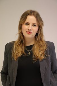 Viki Švecová